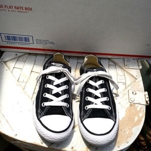 🏀 CONVERSE ALL STAR CANVAS SIZE 2🎾FABULOUS VINTAGE GIFT GIVING! 🎁
